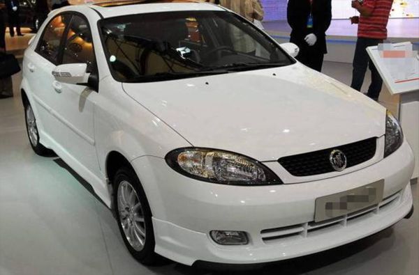 《都挺好》明成追妻未遂 只因买的车不对？