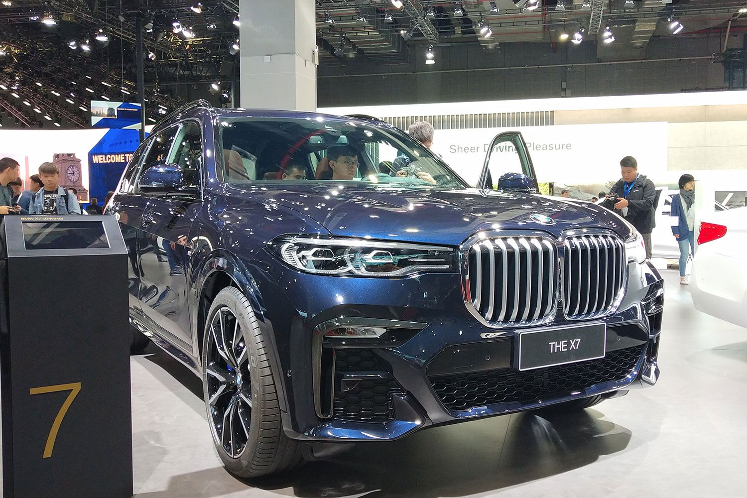 BMW X7“官宣” 我们不一样 上海车展上市