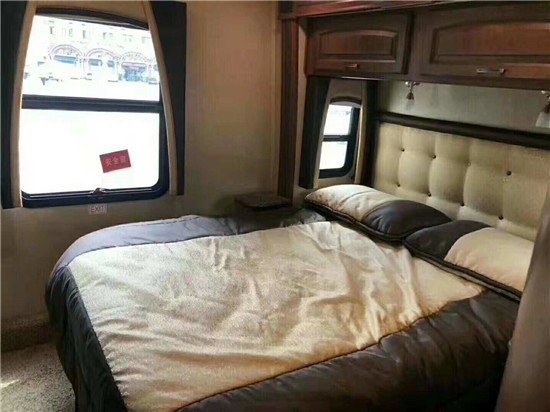 福特E450超级房车长9.6米移动行宫 150W起
