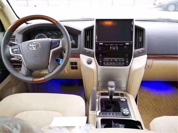 2019款丰田酷路泽4600GT性能版 约惠端午