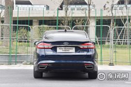 长安福特 蒙迪欧 2.0 PHEV 智尊旗舰型