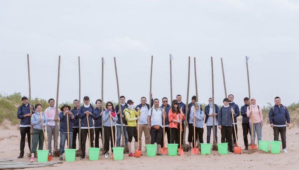 全新一代瑞虎8公益环保之旅向沙漠英雄敬礼