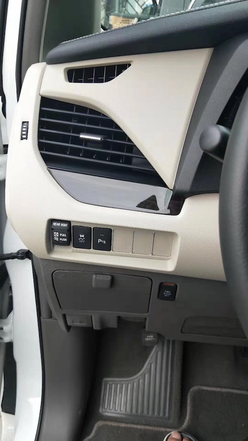 19款丰田塞纳现车性价比超高 低价特惠出售