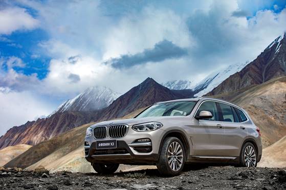 BMW X3 xDrive25i 演绎入门车型的高配哲学