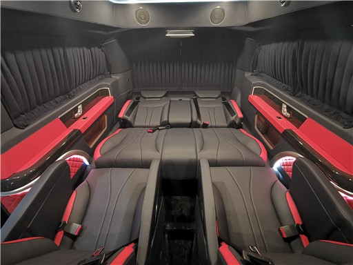 2019款奔驰V260改装现车促销 前脸鹰眼大灯