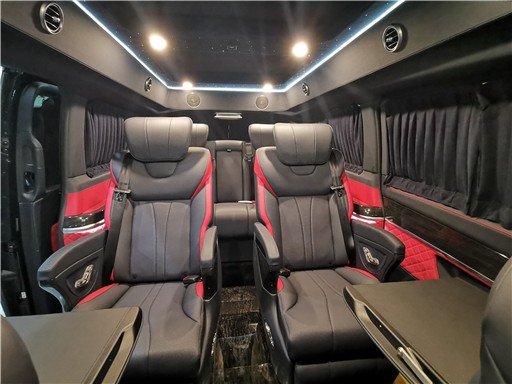 2019款奔驰V260改装现车促销 前脸鹰眼大灯