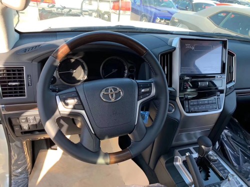 2019款酷路泽5700 GTS底升配置无敌版本