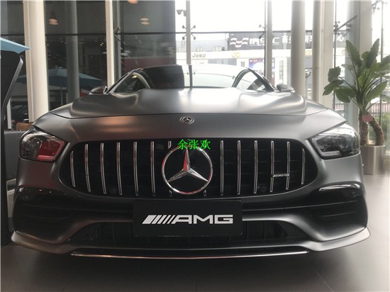 奔跑AMG GT53 磨砂灰搭配黑白纳帕真皮内饰实拍成效图