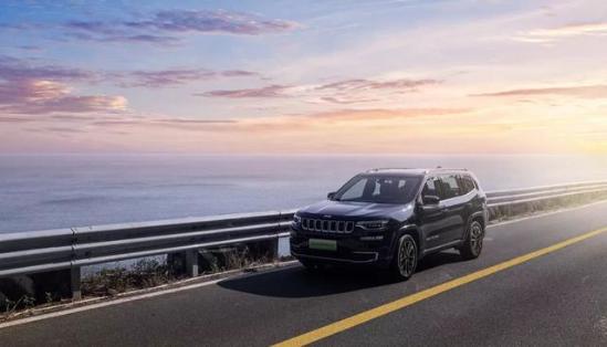 谁都有第一次“触电”的时候,试驾全新 Jeep指挥官PHEV