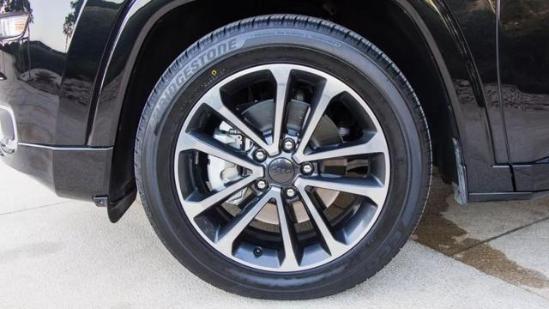 谁都有第一次“触电”的时候,试驾全新 Jeep指挥官PHEV