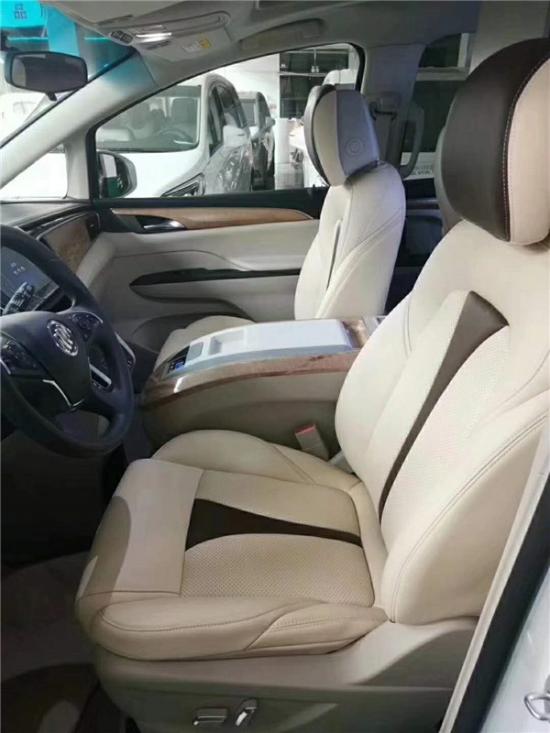 别克GL8八件套内饰 新别克GL8改装　　　