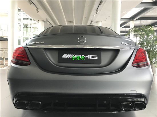 兼得鱼和熊掌 就像新款奔驰AMG C63 兼得颜值和速度