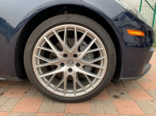 保时捷帕拉梅拉4S平行报价图片配置    