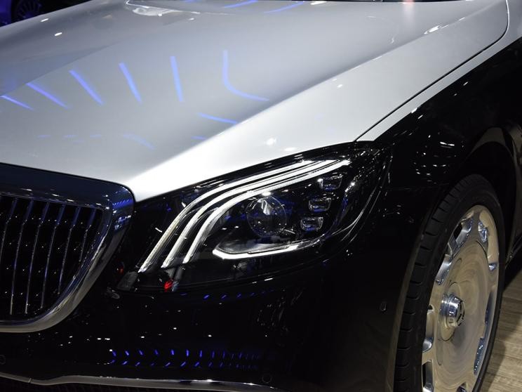 2020款迈巴赫S680黑米现车/双色现车 详情