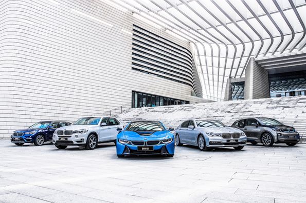 BMW新能源车型个性突出，升级你的未来出行体验