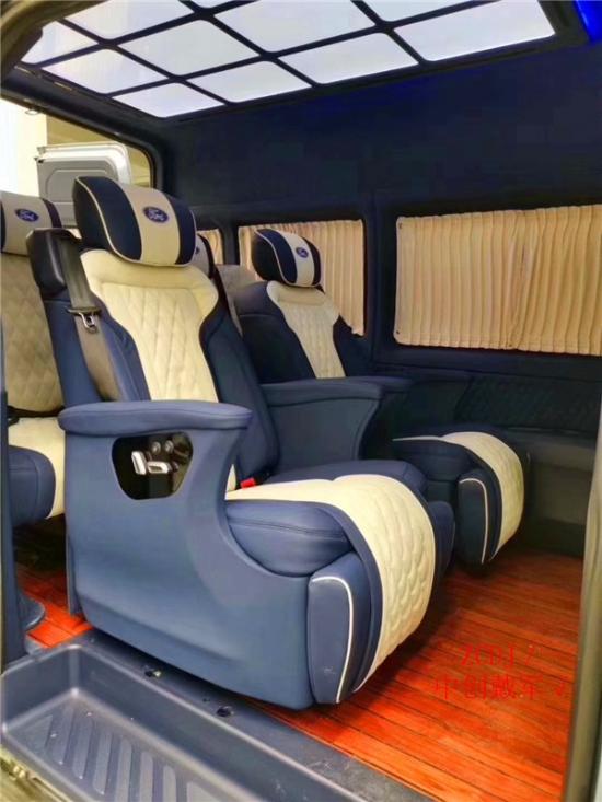 大通V80改装内饰真实报价-改航空座椅多少