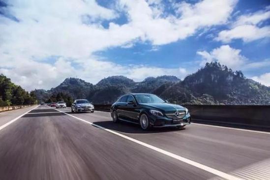 2020款北京奔驰C200L    C260L运动版轿车