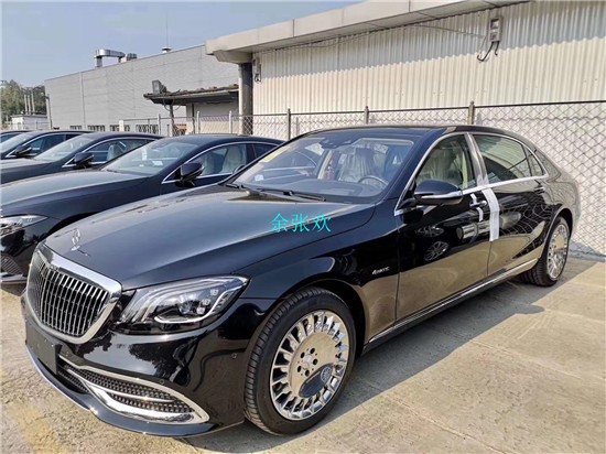 奔驰迈巴赫S450 十一月那里有卖四座版的现车？