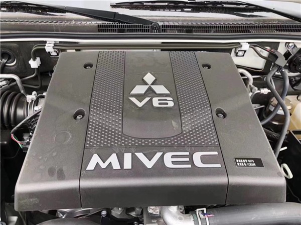 19款三菱帕杰罗V97金标特价31万起可分期