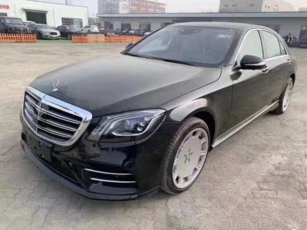 2019款奔驰S450加长版四驱报价凌厉风格