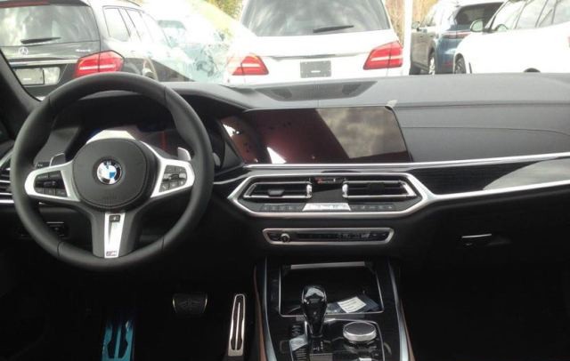 平行进口宝马X7报价最豪华七座SUV商务车