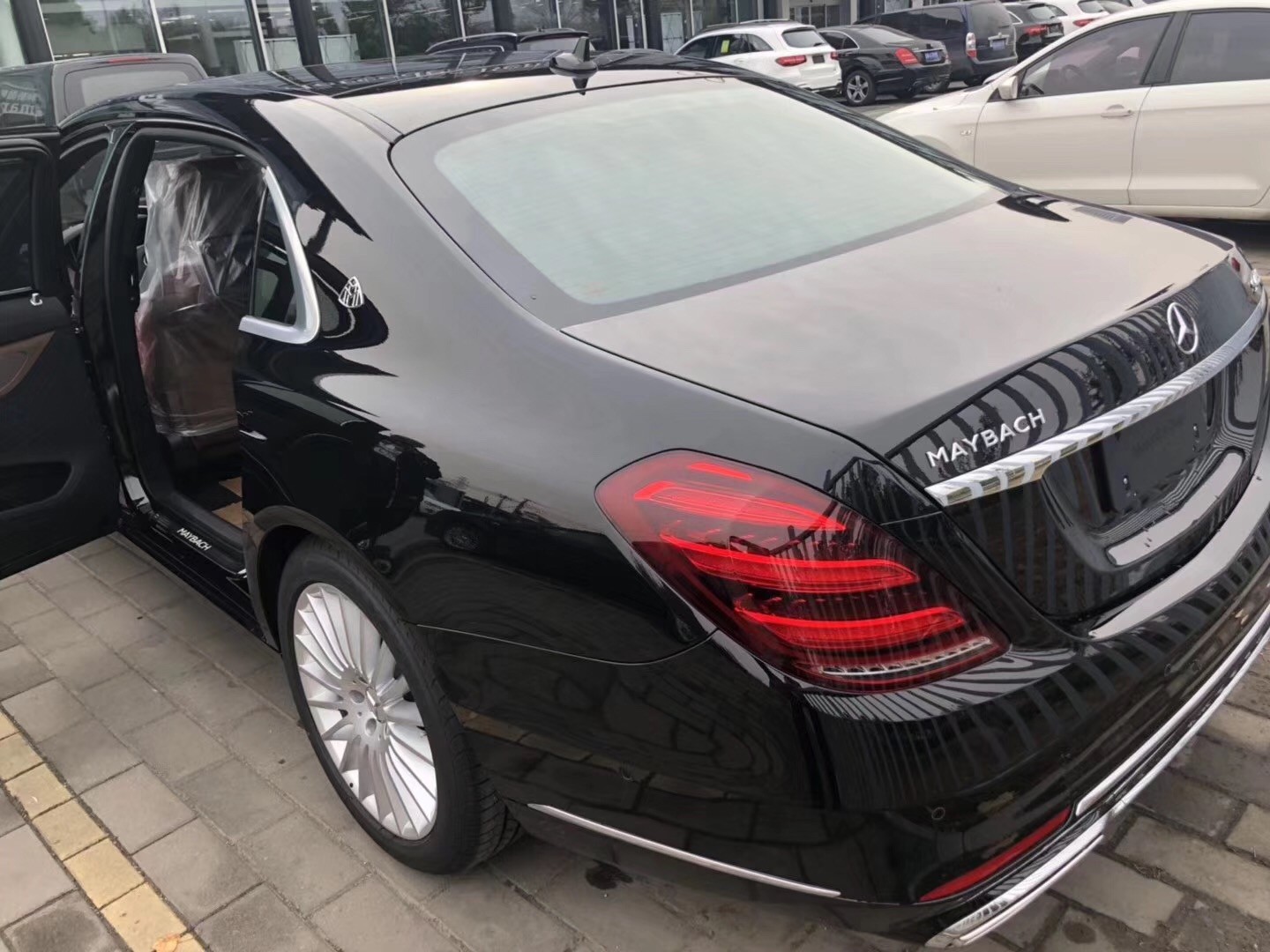 奔驰2019款,奔驰新款车型2019 2019款进口奔驰迈巴赫s450最新价格多少钱