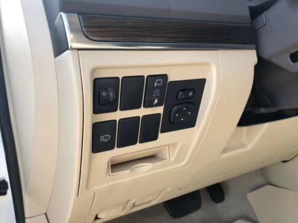 19款酷路泽4000大灯清洗版 最后三台好价