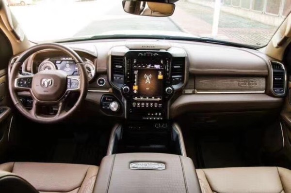 19款道奇公羊长角号V8报价威猛强悍皮卡