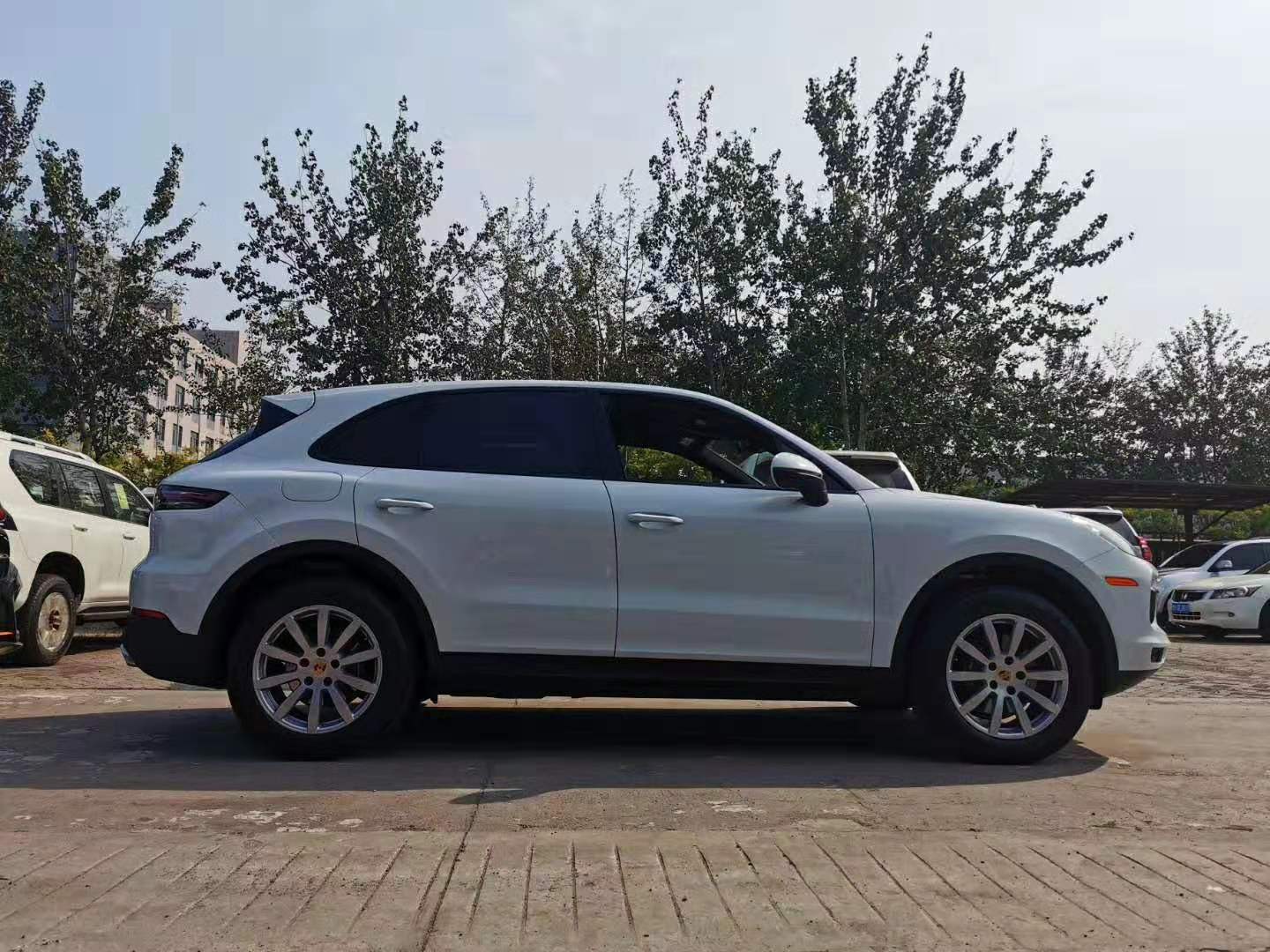 2019款保时捷卡宴 对比优势配置详细介绍