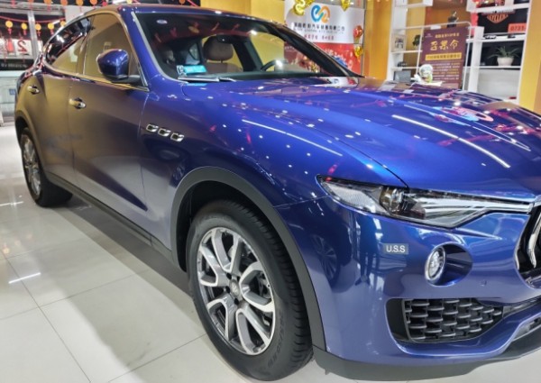 2020款玛莎拉蒂莱万特传奇品豪华SUV   