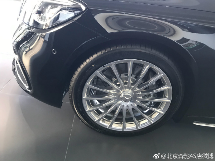 2020款奔驰S65 S63AMG 引领未来科技   