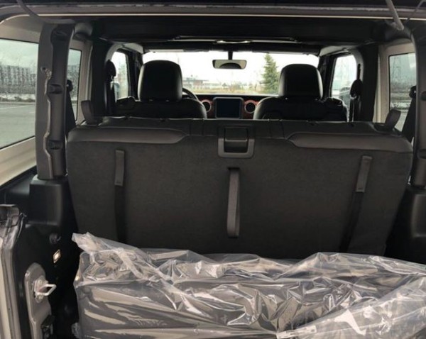 2020款牧马人两门罗宾汉港口唯一限时秒