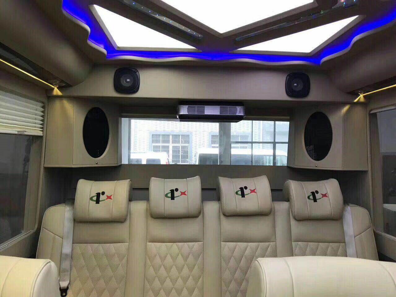 大巴车改内饰 考斯特改内饰坐椅报价及案例