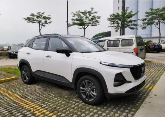 新宝骏rs-3油耗水平怎么样?新手女司机开了2000公里给出了答案