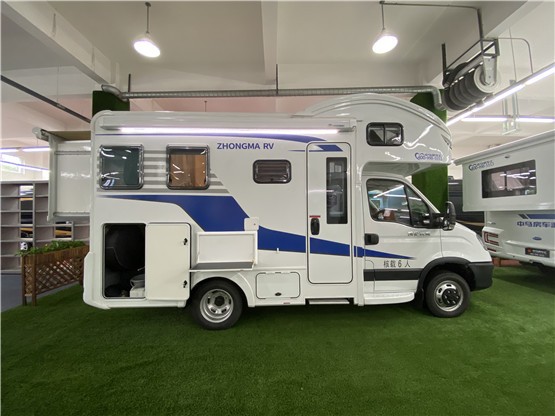 宇通房车c535价格 依维柯c型房车现车优惠