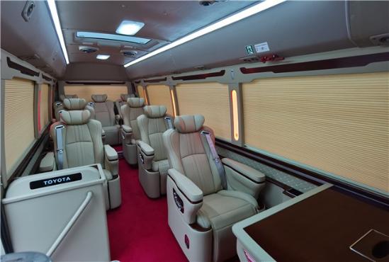 新旗舰丰田考斯特中巴车15座美容价格  