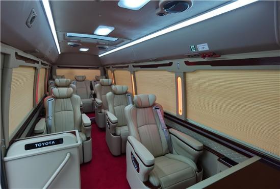 新旗舰丰田考斯特中巴车15座美容价格  