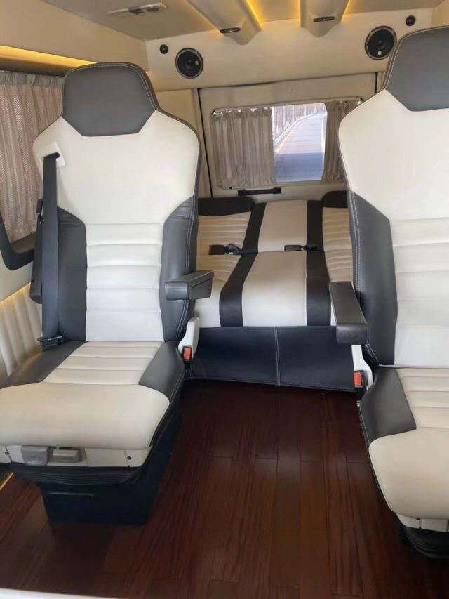 2831919c6380969b.jpg