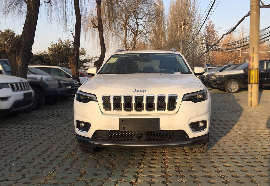 jeep自由光2020款夜鹰版 豪华版促销中 