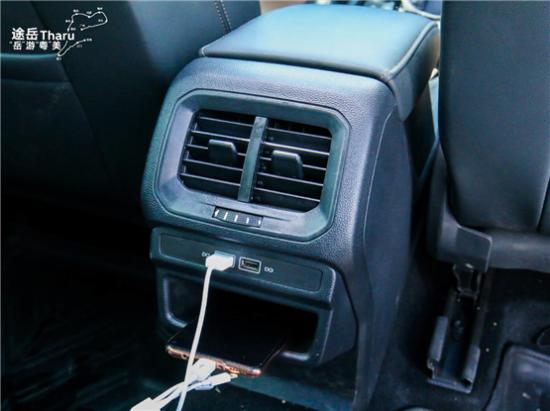                广东最美旅游公路·碉楼逸风