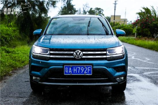                广东最美旅游公路·碉楼逸风