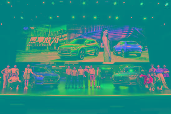 入门即高配，宋PLUS四款车型怎么选？