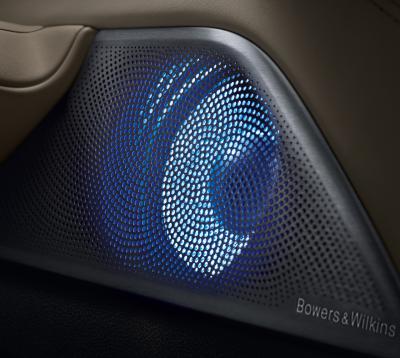 新BMW 5系Li：开宝马，更要坐宝马         