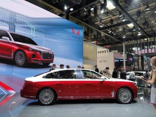 郑谊看车展（10）红旗的高端定制，真正的把奔驰踩在了脚下