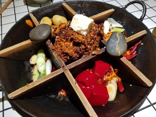 在重庆，需要一台什么样的车？