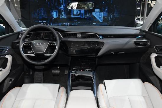 800x0_1_q95_autohomecar__ChwFql9wg9SAe6FiABqHxRq3oQE398