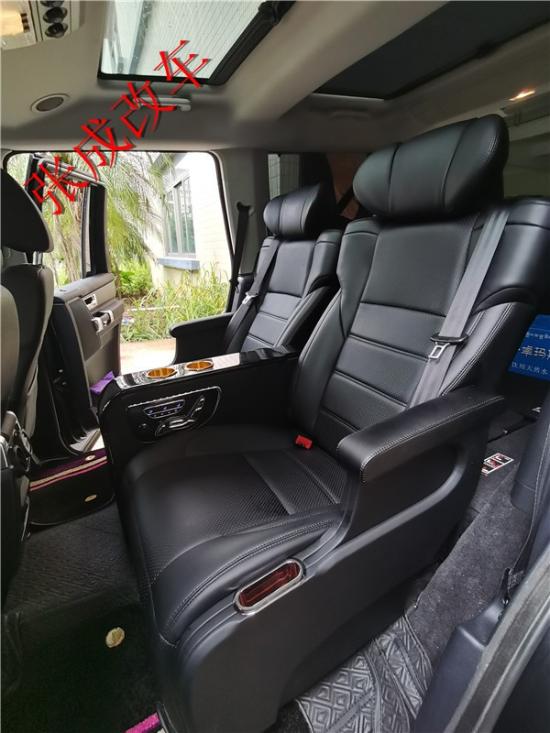 路虎发现4改装内饰完美升级航空座椅案例