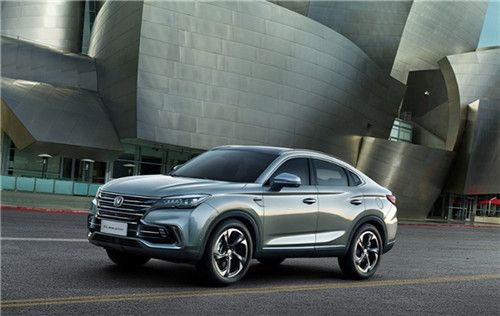 轿跑SUV也可以适合家用？体验2.0T长安汽车CS85COUPE