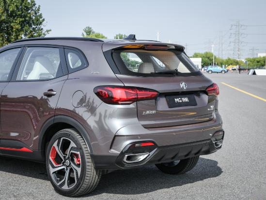 这车外观颜值酷似阿斯顿马丁，7.9秒破百，网友：上市或成爆款