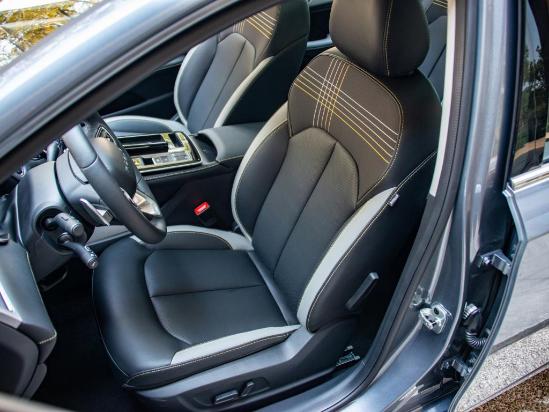 173匹，百公里8.1s，还比思域便宜。体验荣威i6MAX